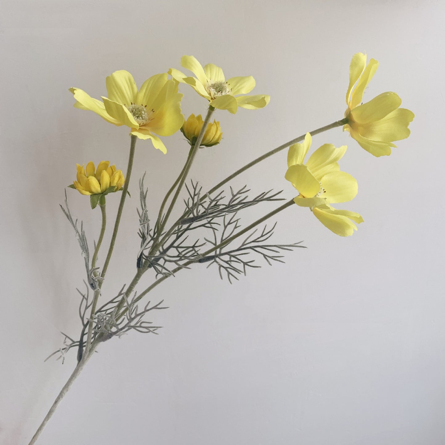 Manufacturer Supply Home Decoration Wedding Fake Flower Pastoral Floral Simulation Flower Silk Flower Gesang Chrysanthemum Small Chrysanthemum Cosmos Chrysanthemum