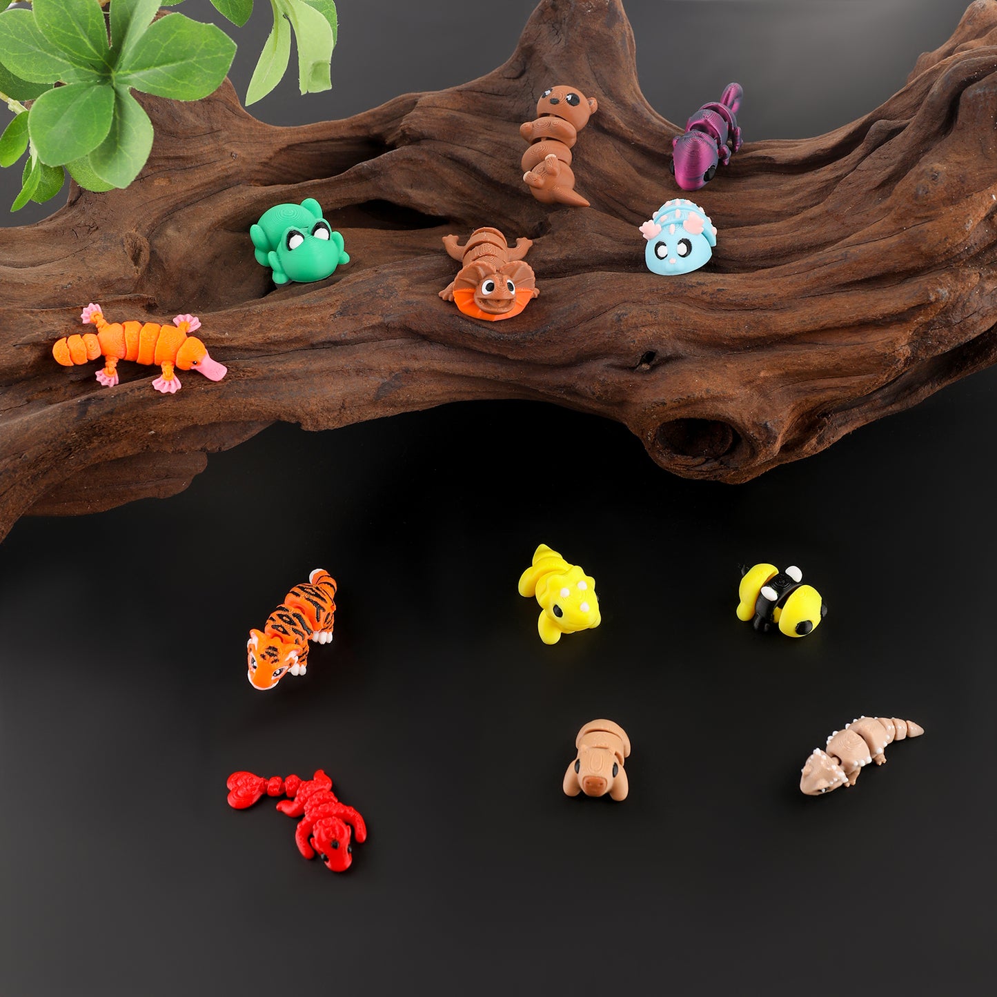 13Pcs Mini Animal Figures Set,3D Printed Little Animals Articulated Flexible Fidget Toys,Jumbo 3D Printed Wasp's Nest Small Animal Figures,Cute Animal Toy Sets for Home,Office,Desk Decor