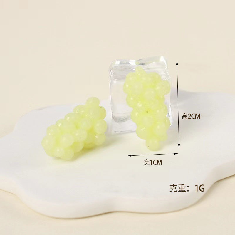Simulation tpr fruit accessories simulation blueberry soft glue DIY material edible game cream glue accessories strawberry pineapple macaque