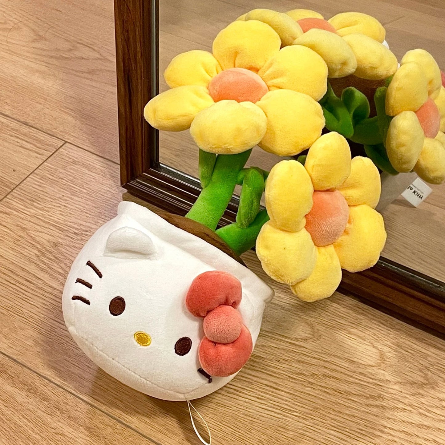 HelloKitty Sanrio genuine Hello Kitty doll bouquet plush potted plant doll birthday present female