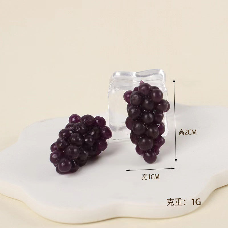 Simulation tpr fruit accessories simulation blueberry soft glue DIY material edible game cream glue accessories strawberry pineapple macaque