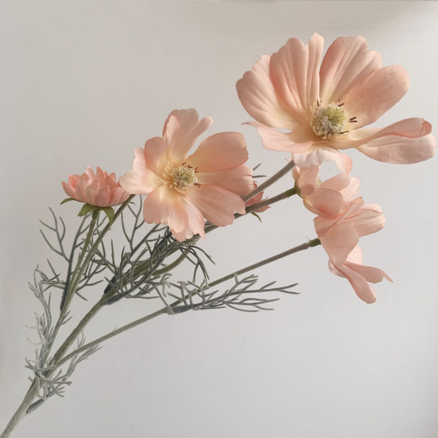 Manufacturer Supply Home Decoration Wedding Fake Flower Pastoral Floral Simulation Flower Silk Flower Gesang Chrysanthemum Small Chrysanthemum Cosmos Chrysanthemum