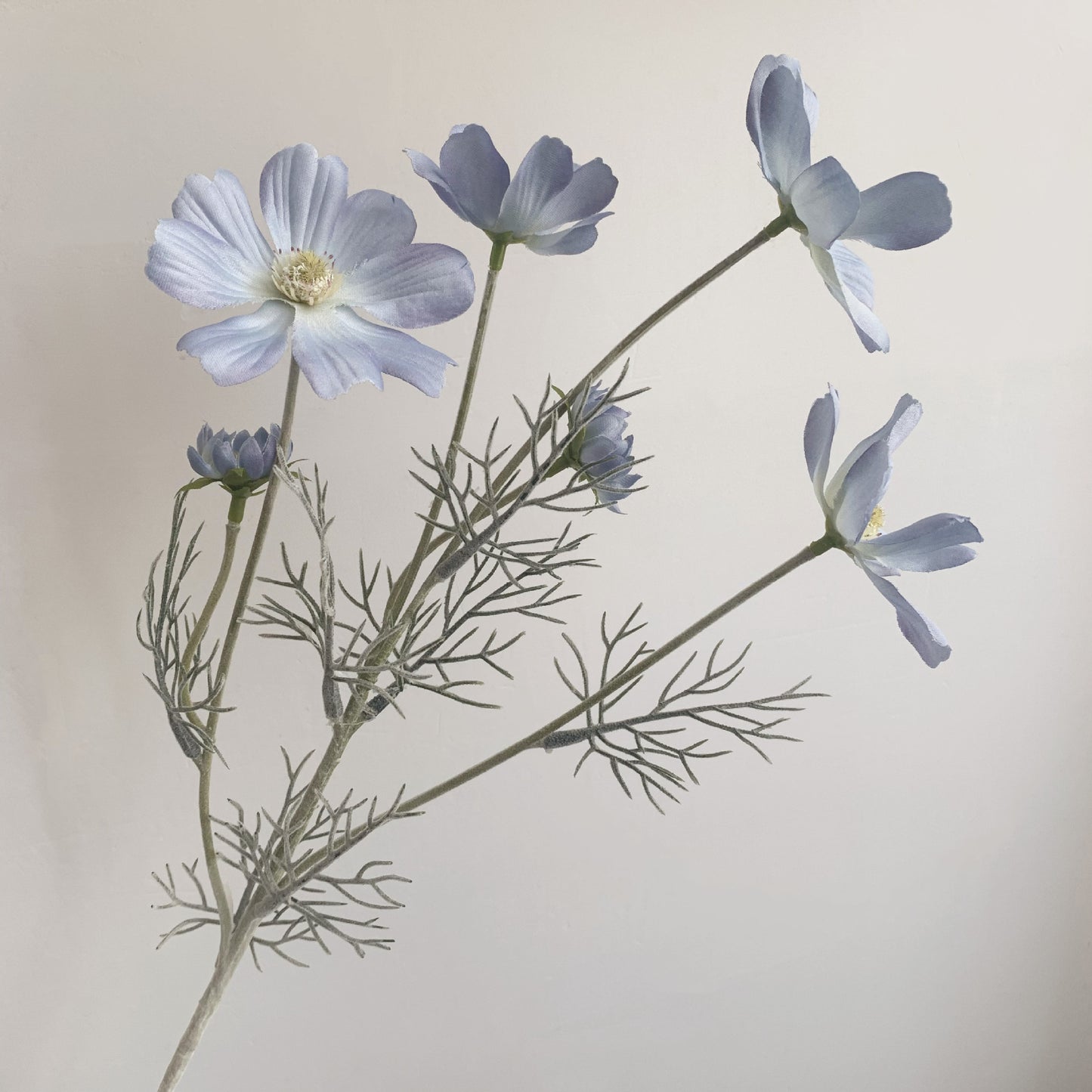 Manufacturer Supply Home Decoration Wedding Fake Flower Pastoral Floral Simulation Flower Silk Flower Gesang Chrysanthemum Small Chrysanthemum Cosmos Chrysanthemum